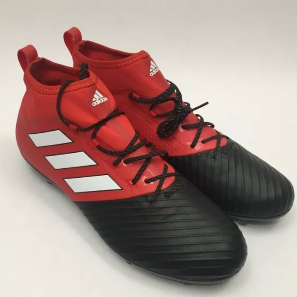 Adidas size 13 soccer cleats